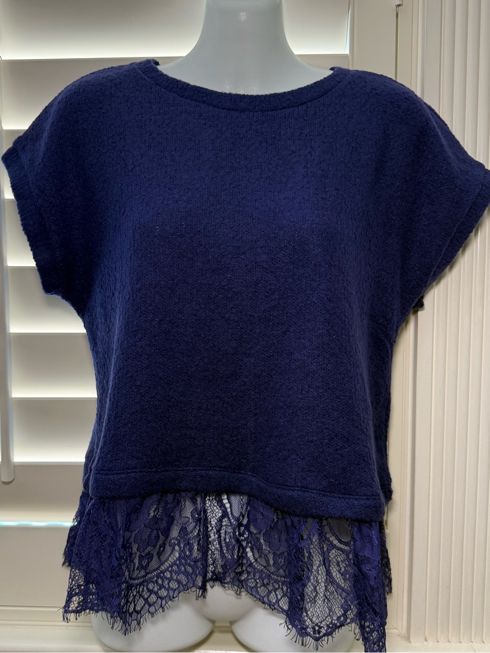 Anthropologie Maeve Ruffled Lace Tee Beacon Blue Size XS - Picture 4 of 6